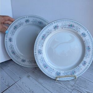 Cielo White Ceramic Dinner Plates with Pink & Blue Floral Trim